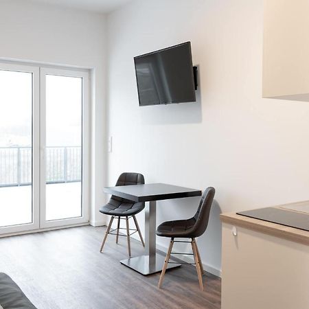 Monteurzimmer Berlin Pankow Mit Dachterrasse - Nur 10 Min. Von Der A10 - 3 Zimmer/ 7 Betten Zewnętrze zdjęcie