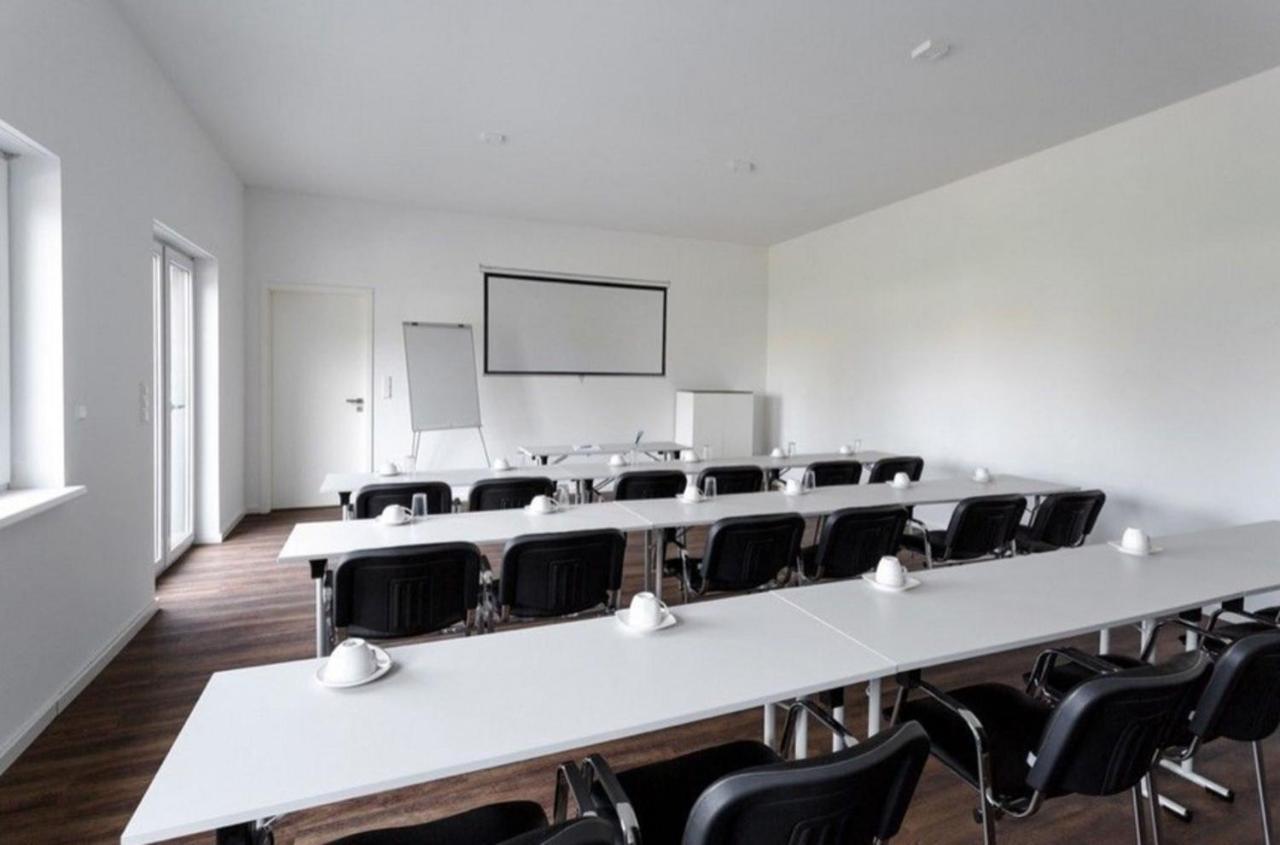 Monteurzimmer Berlin Pankow Mit Dachterrasse - Nur 10 Min. Von Der A10 - 3 Zimmer/ 7 Betten Zewnętrze zdjęcie